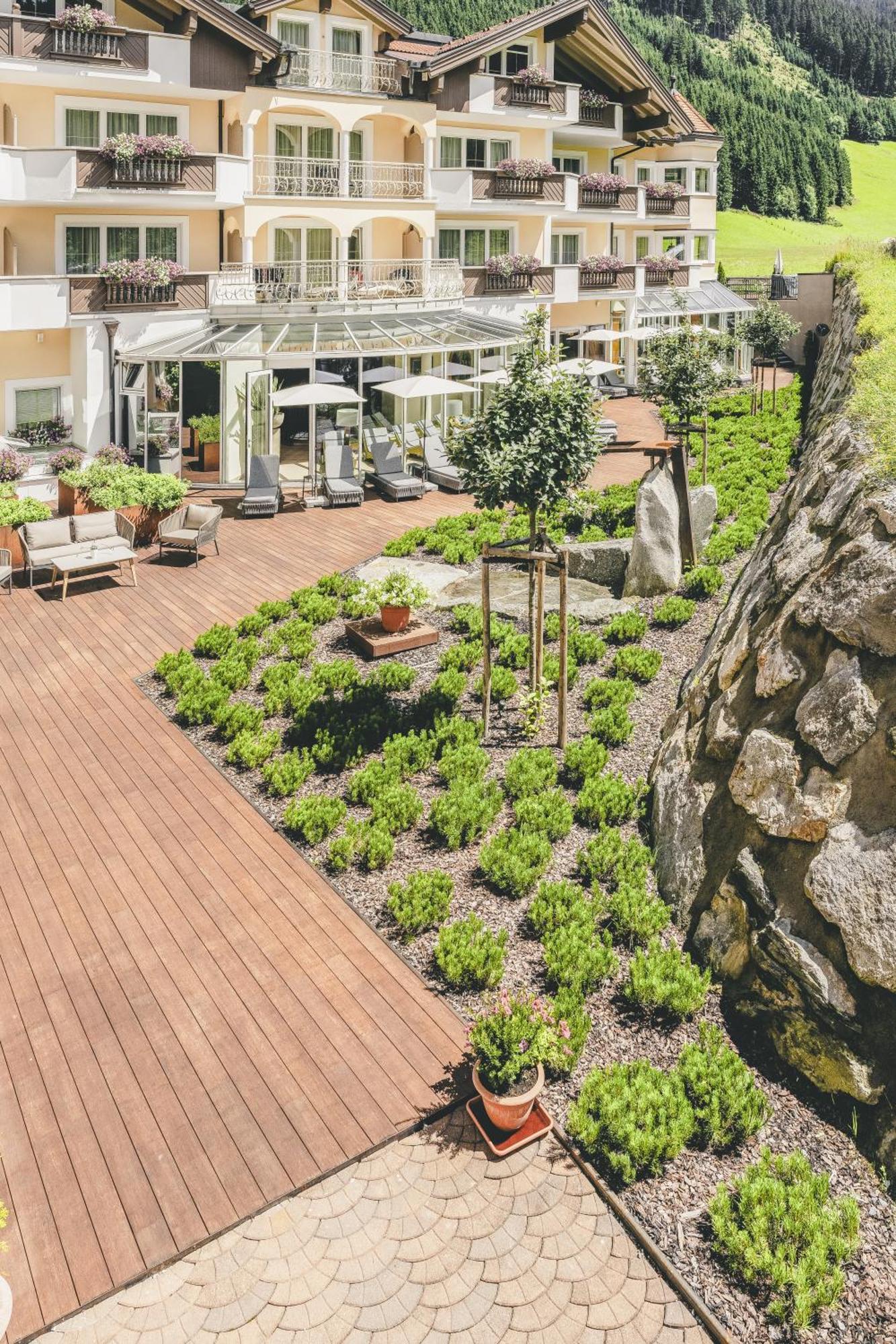 Traumhotel Alpina Superior --Yoga Und Ayurvedahotel (Adults Only) Gerlos Eksteriør bilde