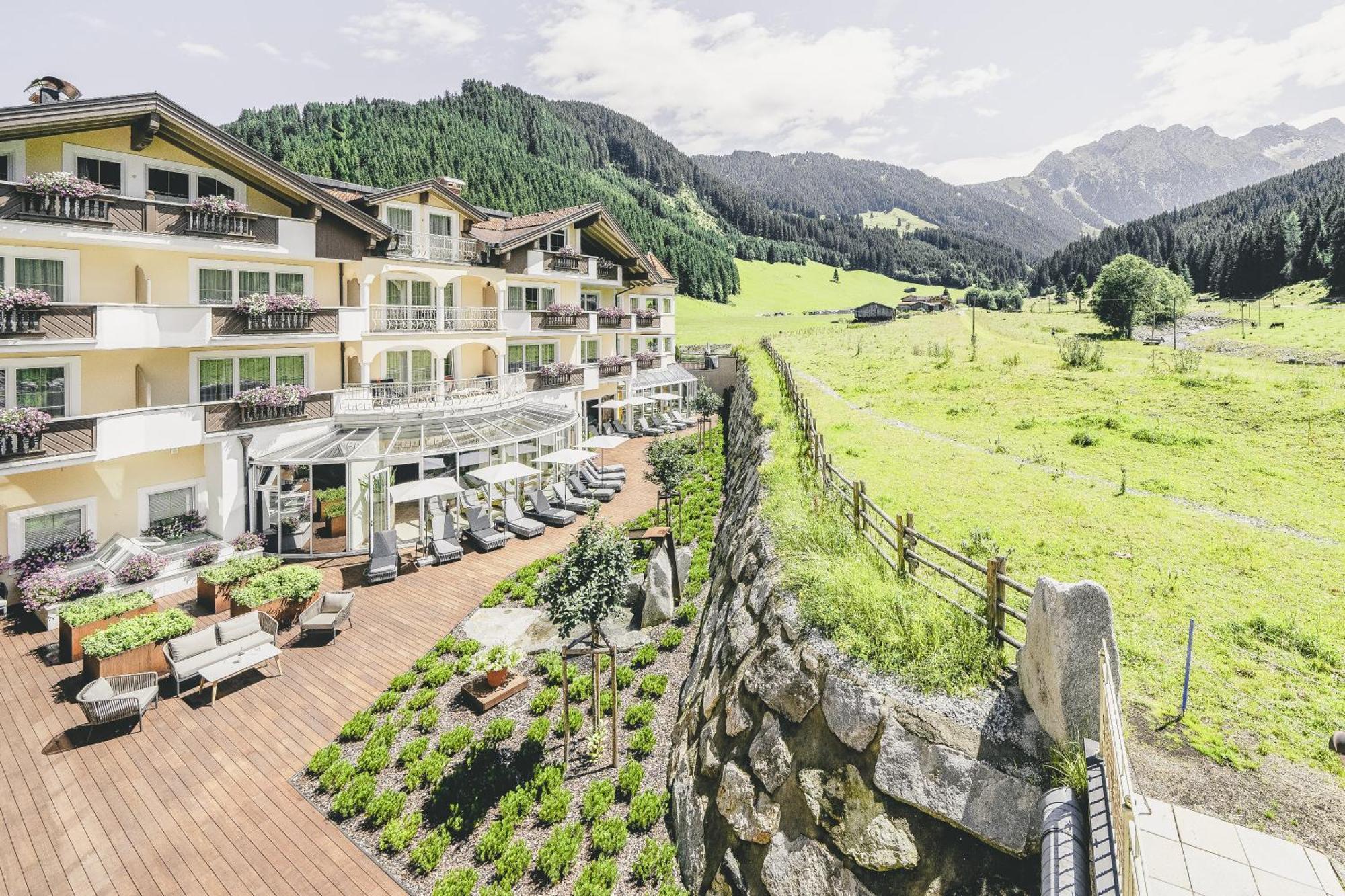 Traumhotel Alpina Superior --Yoga Und Ayurvedahotel (Adults Only) Gerlos Eksteriør bilde
